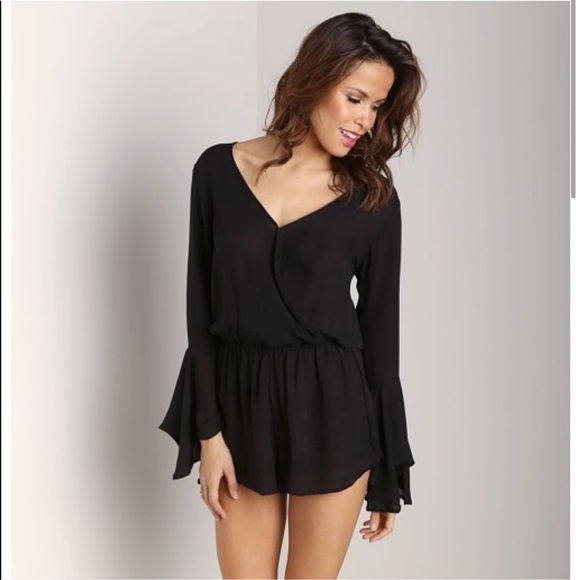 NWT Indah Parnell Bell Romper Size Medium - Picture 2 of 7